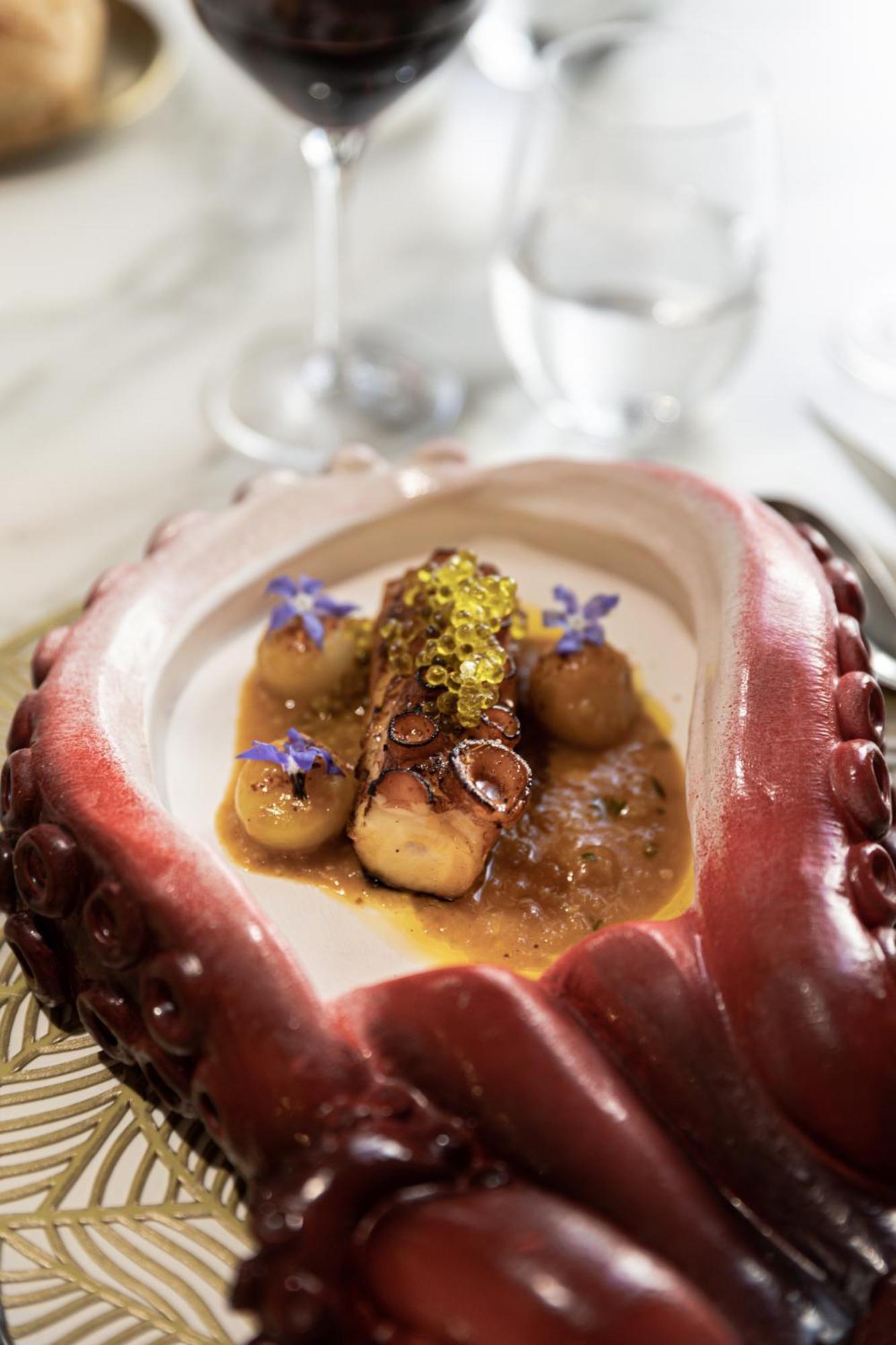 Hotel Hospes Palau de La Mar à Valence Extérieur photo A dish of octopus and potatoes